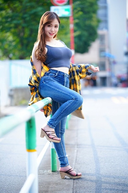 デカ尻　エロ画像